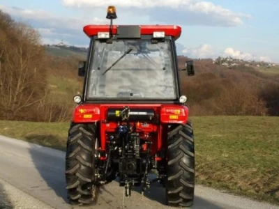 Traktor Foton 504