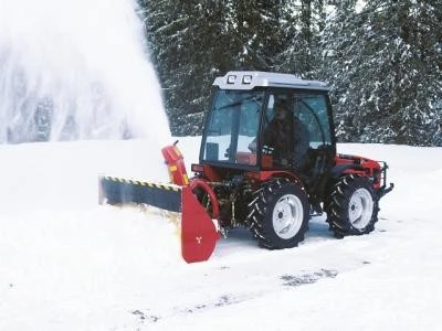 Traktor Agromehanika AGT 850/860 NR