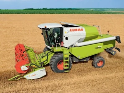 Kombajn Claas Avero 240/160