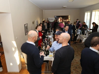 Bosanskohercegovačko vino, sir i med predstavljeni Norvežanima