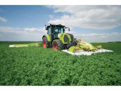 Traktor Claas ARION 600C