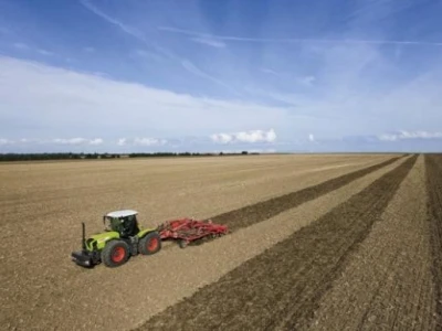 Traktor Claas XERION