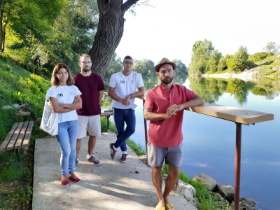 Čuvari Sane čuvaju Sanu