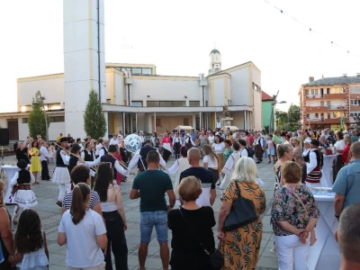Derventsko veče rakije