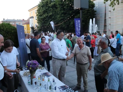 Derventsko veče rakije