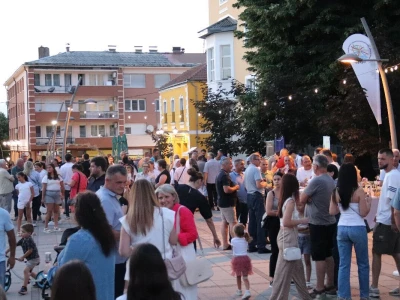 Derventsko veče rakije