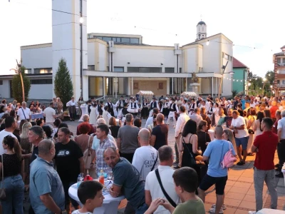 Derventsko veče rakije