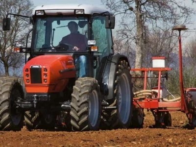 Traktor Same Dorado<sup>3</sup>