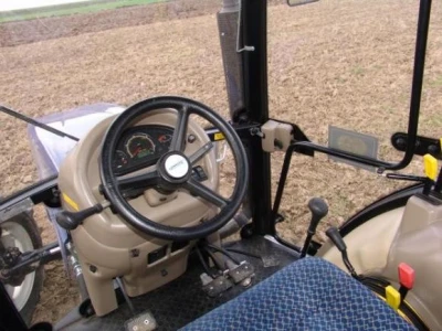 Traktor Farmtrac Premium linija