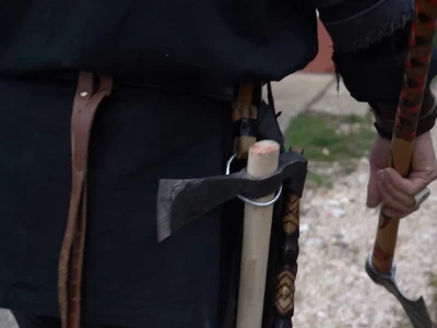 Duvanjski viking turiste dočekuje "naoružan do zuba"