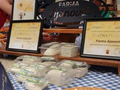 Farma "Ajanović"
