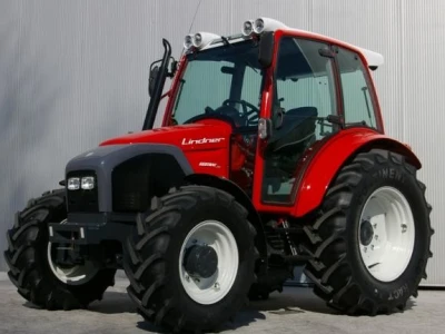 Traktor Lindner Geotrac 124