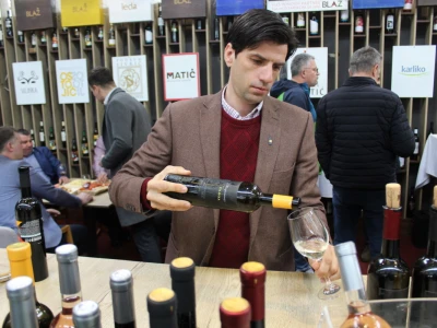 Hercegovački vinari na sajmu u Mostaru