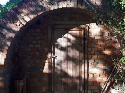 Hobbitova kućica usred slavonske ravnice mjesecima održava namirnice svježima