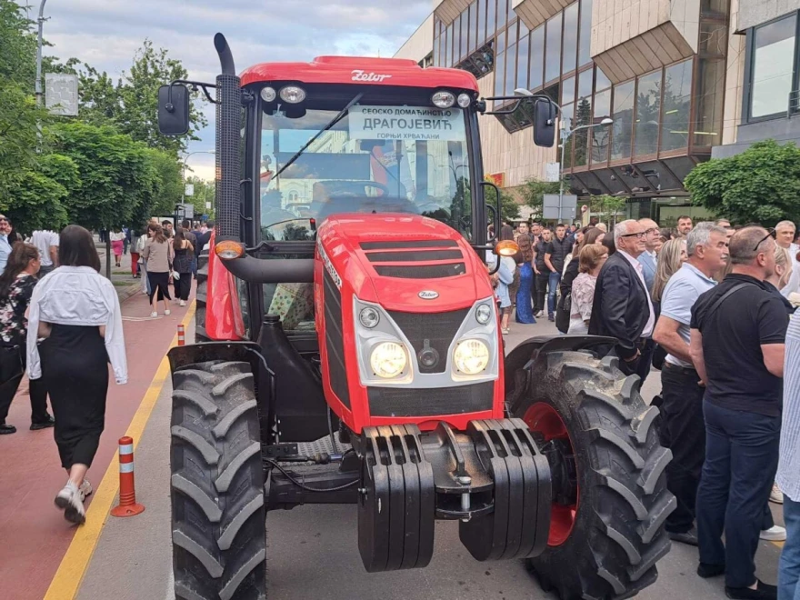 traktor Zetor