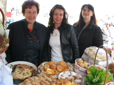 Žene izložile svoje specijalitete