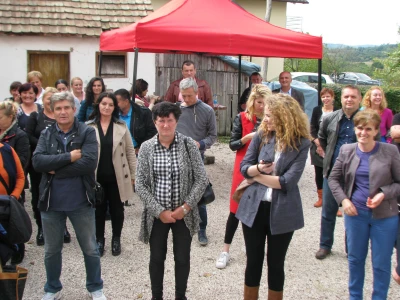 Zene-Teslic