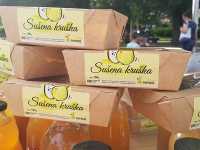 Inženjer stočarstva zasadio voćnjak iz hobija, a danas proizvodi sokove, rakije i kompote