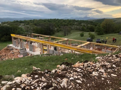Izgradnja farme u Ljubunčiću kod Livna