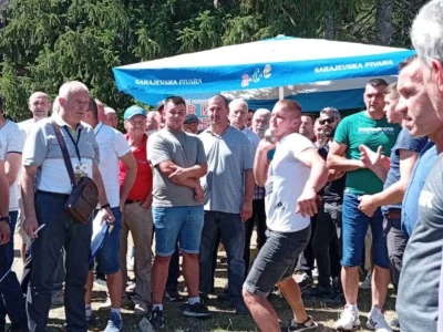 Izložba muznih krava, ovce pramenke i sajma travničkog (vlašićkog) sira