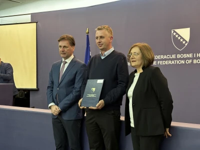 Još 69 mladih poljoprivrednika preuzelo rješenja za pokretanje poslovanja