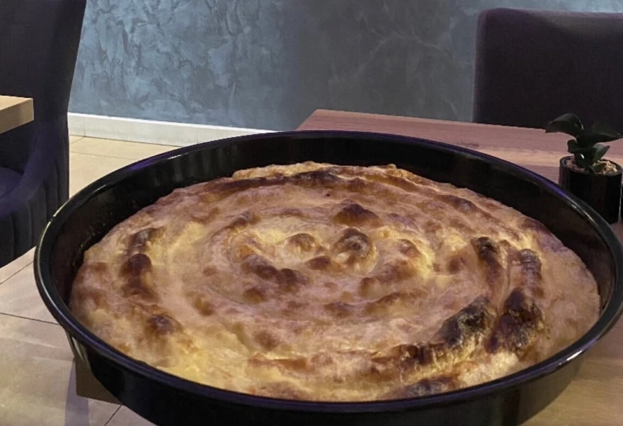 pita u tepsiji