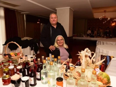 Ko povezuje opančarstvo, izradu narodnih nošnji, poljoprivredu i pripremu zimnicu?