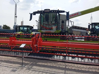 Kombajn Claas lexion - najveća mašina na Poljoprivrednom sajmu