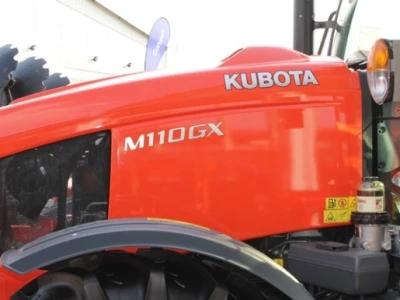 Traktor Kubota M