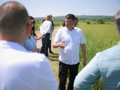 Misija OECD-a u posjeti kompaniji "Poljoprivrednik" Derventa