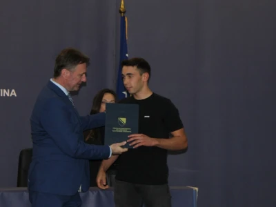 Mladi poljoprivrednici preuzeli rješenja za pokretanje poslovanja