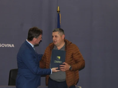 Mladi poljoprivrednici preuzeli rješenja za pokretanje poslovanja