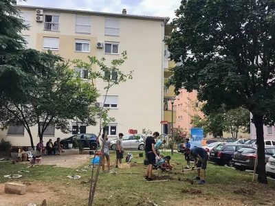 Mostarski Bulevar uljepšan jestivim gradskim dvorištem