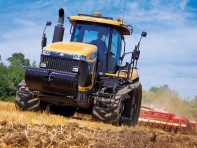 Traktor Challenger MT800C