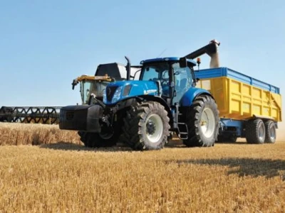 Traktor New Holland T7000