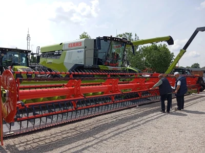 Kombajn Claas lexion - najveća mašina na Poljoprivrednom sajmu