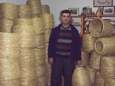 Pčelinjaci Kraljica – Porodična tradicija duga 22 godine