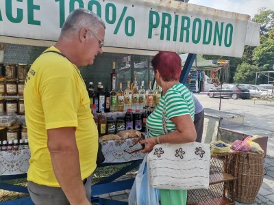 Porodično pčelarstvo Bahić