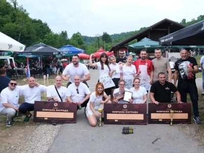 Preko 100 ekipa na Ozrenskom festivalu mesa