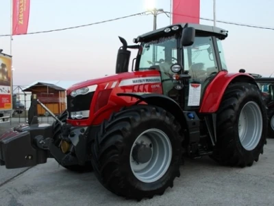 Traktor Massey Ferguson 6400