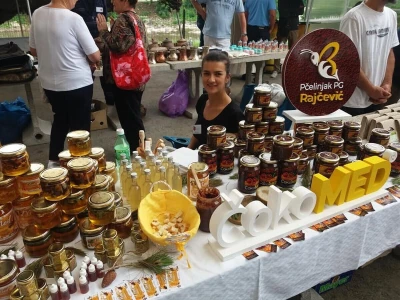Sajam "Dani maline i meda" Žepče 2019.