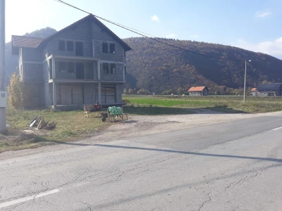 Slovneci iz srca Bosne: Kupus posadimo na rizik, niti znamo da li će biti dobar, ni da ćemo ga uspjeti prodati