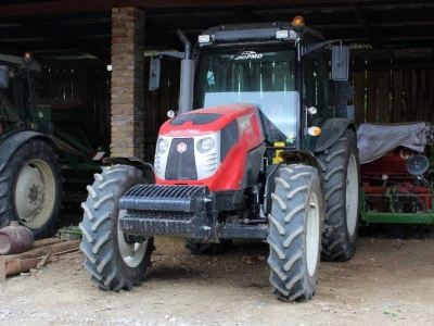 Traktor Hattat T4110