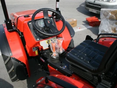 Traktor Goldoni Maxter