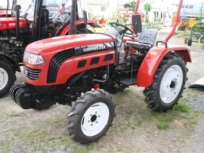 Traktor Foton FT 254