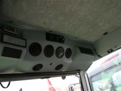Traktor Deutz-Fahr Agrofarm