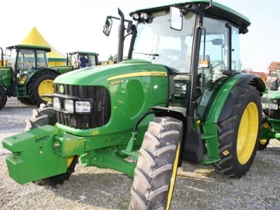 Traktor John Deere 5R