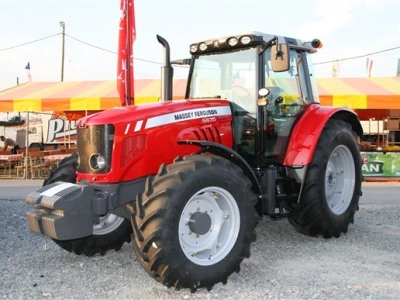 Traktor Massey Ferguson 5400