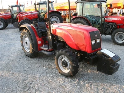 Traktor Massey Ferguson 3400