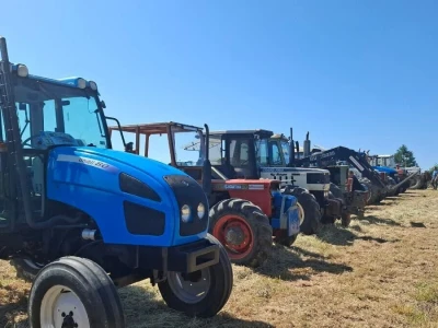 Traktorijada u Donjim Vrelima nadomak Broda